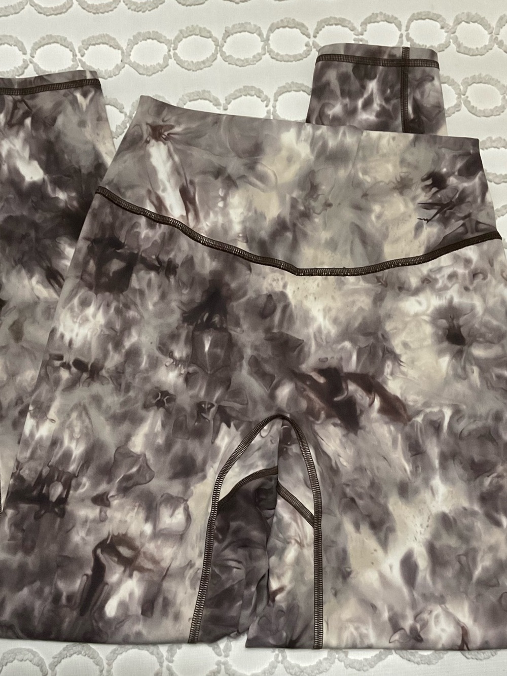 Gymshark Elevate Marble Leggings in Brown and Cream